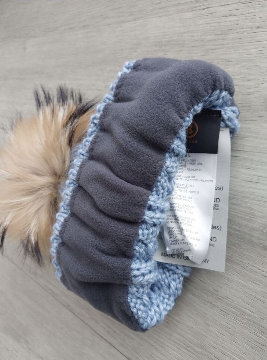Bogner Copricapi, berretti & cappellini: Hellblaue Bogner Mütze mit Pelz Bommel – Nuovo (secondo la descrizione) da jona venduto da paulan94 1