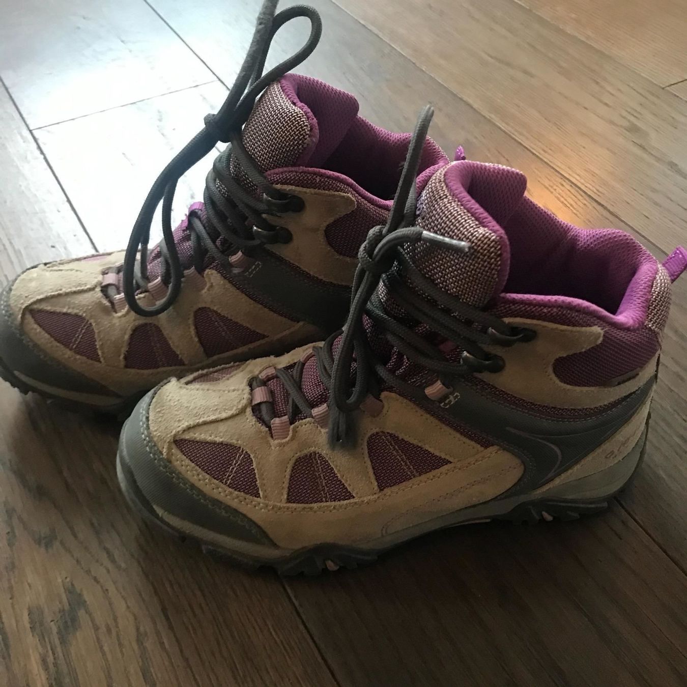 Hi-Tec Scarpe per ragazzi: Wanderschuhe Grösse 36 - Neuwertig! – Usato da Zollikon venduto da rundbsurf