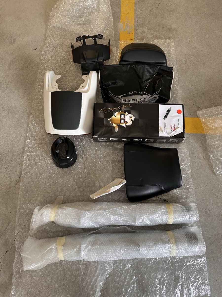 Harley-Davidson Toutes les pièces détachées moto: Original Teile Harley-V-Road  – Neuf avec emballage d'origine à Lachen SZ par uel_8n2n 3