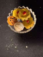 Puppenstube - Glasschale auf Sockel mit Patisserie