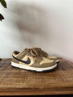 Nike Dunks in Braun