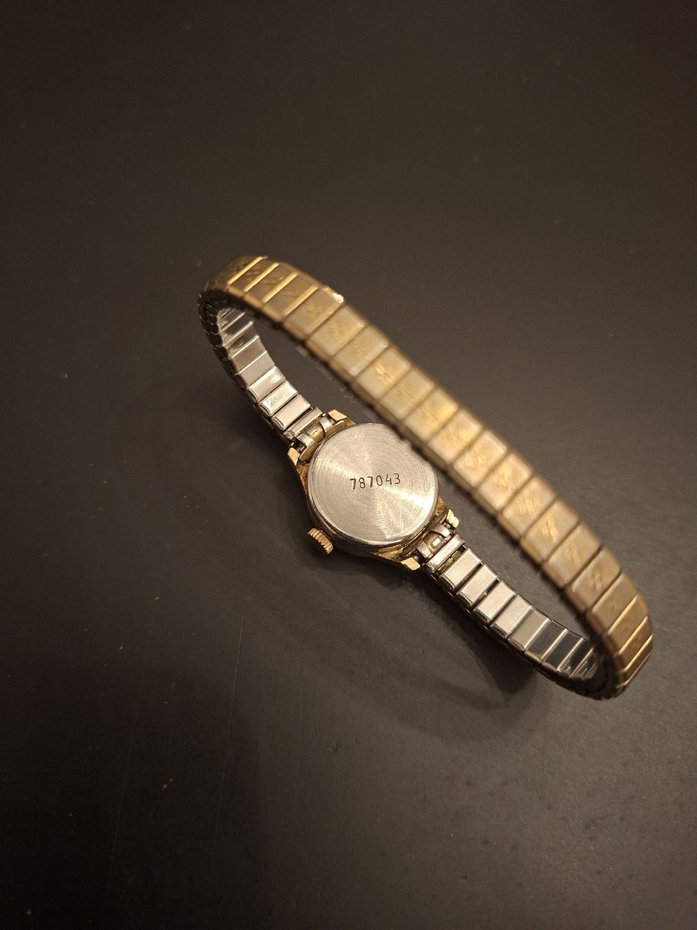 Orologi: Vintage Damenuhr, goldfarben – Difettoso da Sempach venduto da let_bvl5 1