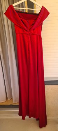 Rotes Abendkleid, Gr. M, schulterfrei, festlich, Top Zust...