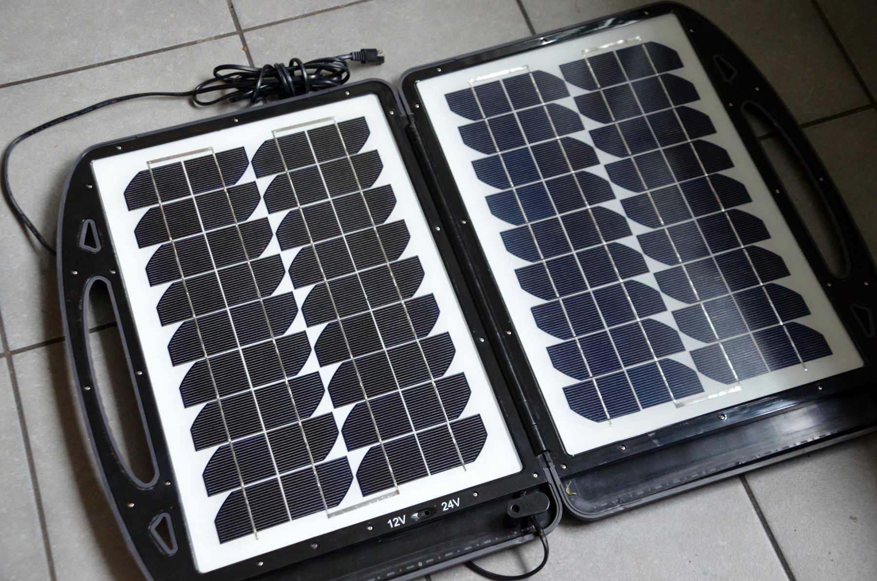 Dispositivi a energia solare: Topray Solar 12V 24V 30W – Usato da Collonges venduto da arashee 2