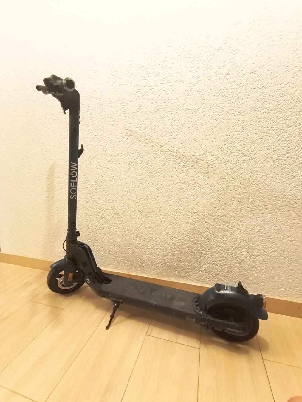 Elektromobile: SoFlow E-Scooter gebraucht leichte Gebrauchsspuren – Defekt aus Rotkreuz von LIKREU-1904