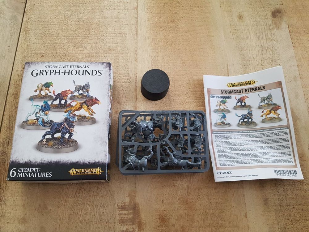 AOS Stormcast Eternals Bits, mascotte Lord-Veritant Gryph-crow avec socle - France
