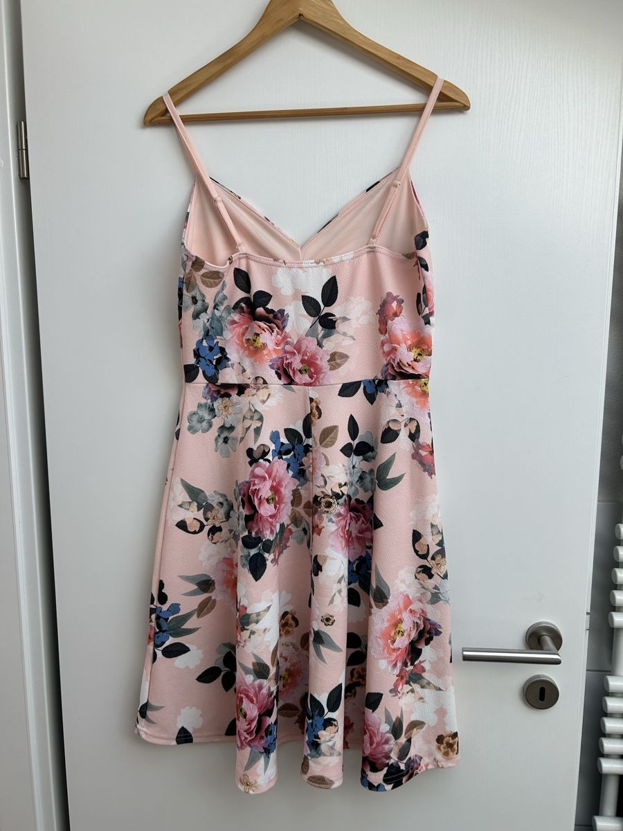 Vestiti: Sommerkleid Trägerkleid  – Usato da Oberentfelden venduto da Snuge 1