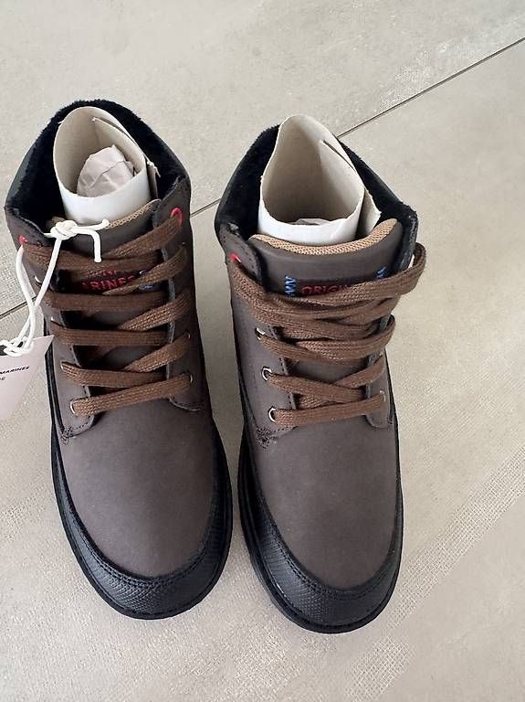 Scarpe per ragazzi: Winterschuhe neu Grösse 33 – Usato da Uznach venduto da Drafensteiner 2