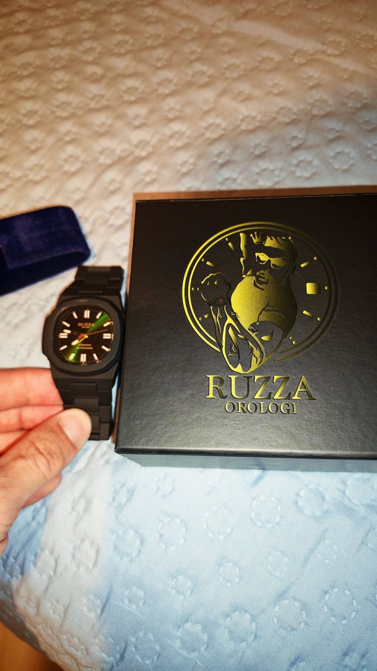 Montres: Ruzza whatc emerald – Neuf avec emballage d'origine à Cadenazzo par aid_75s5