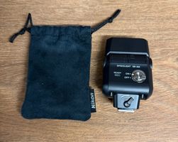 Nikon Speedlight SB-300 Blitz in Top Zustand mit Tasche