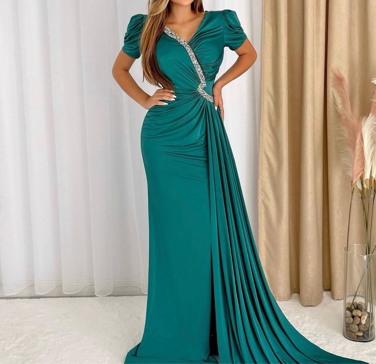 Vestiti: Grünes Kleid – Nuovo (secondo la descrizione) da Nebikon venduto da ea.nc2
