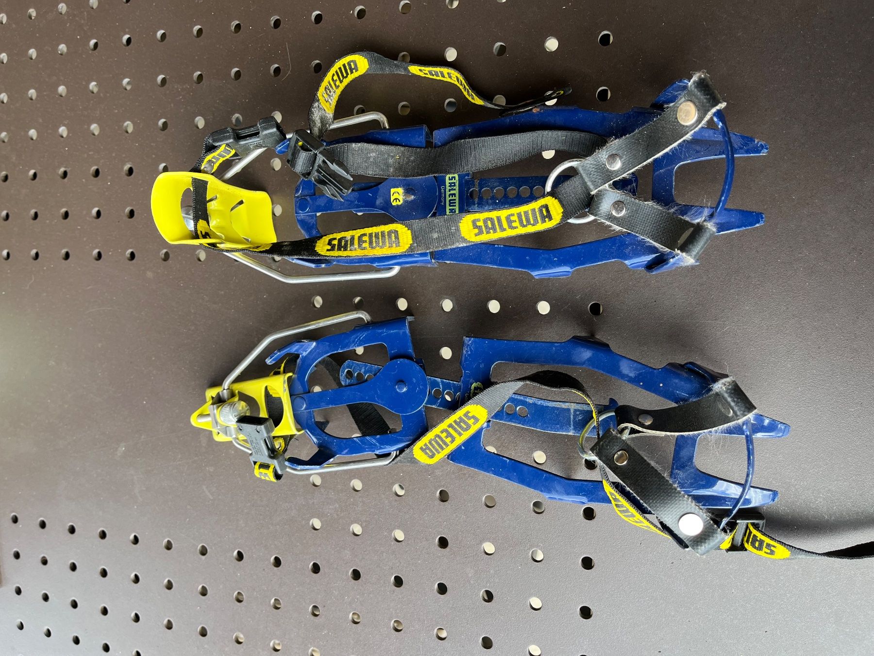 Salewa Altro in Alpinismo & Escursioni: Crampons Salewa – Usato da Echallens venduto da rde_sd9d