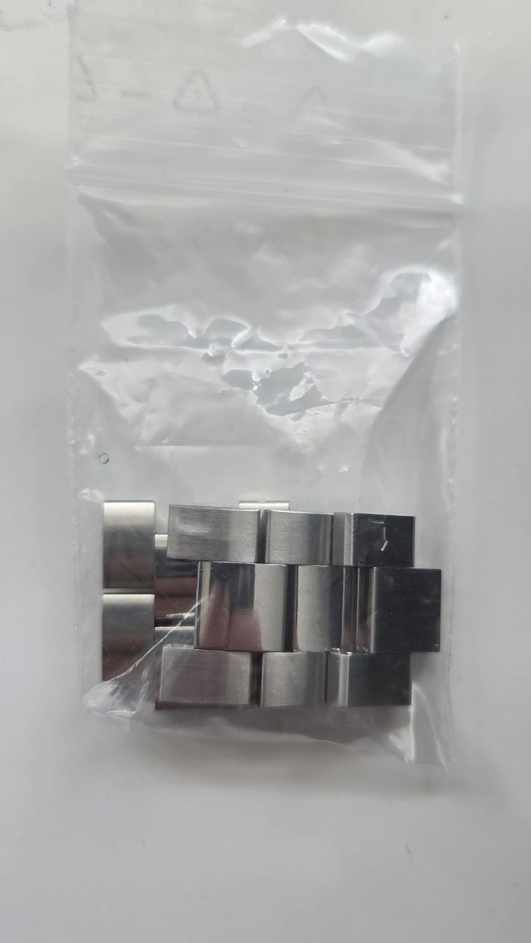 Tissot Uhren: TISSOT T-Classic – Neu (gemäss Beschreibung) aus Dürnten von fab_69zw 3