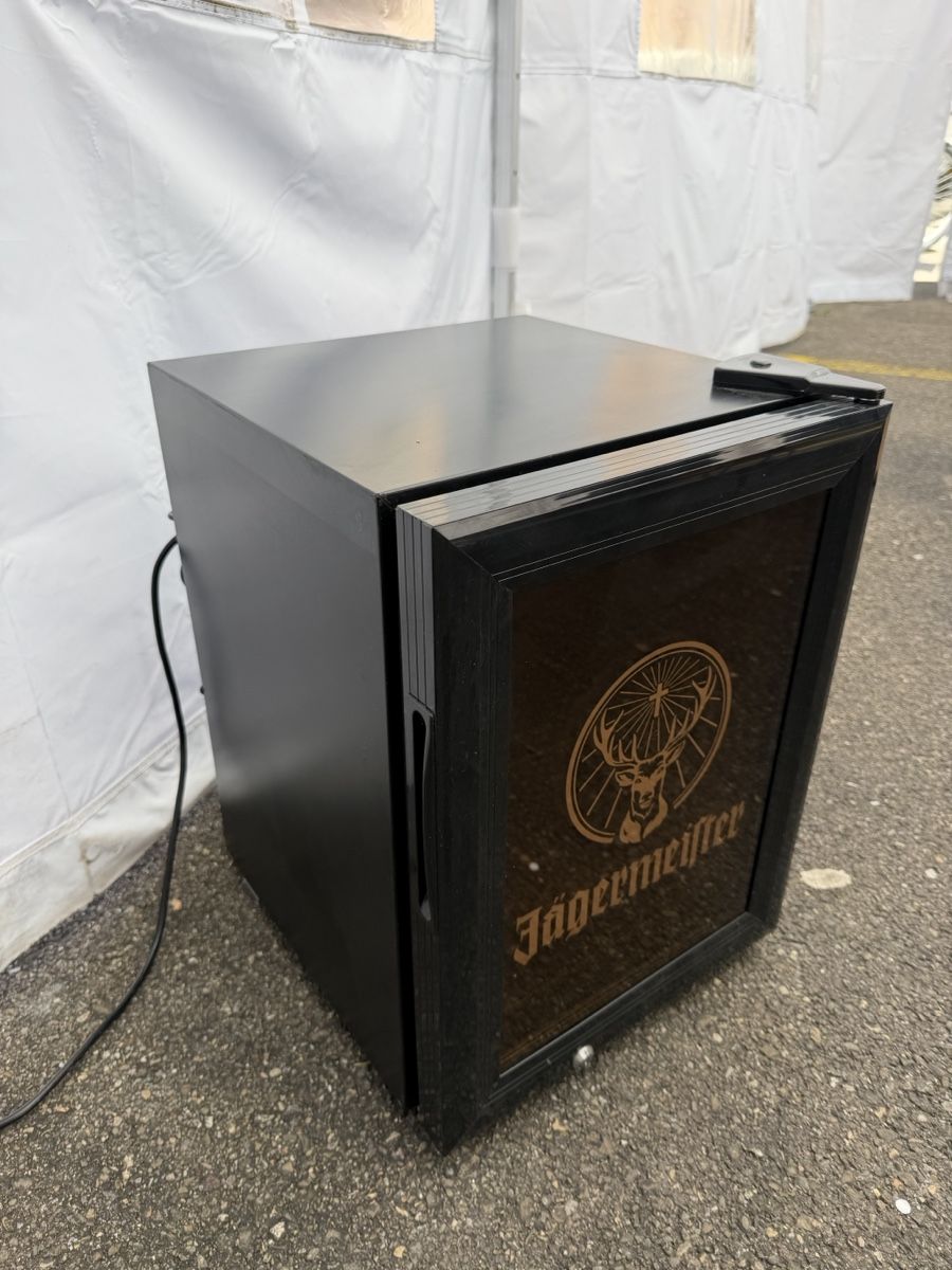 Réfrigérateurs: Jägermeister Kühlschrank – D'occasion à Goldach par Spil85