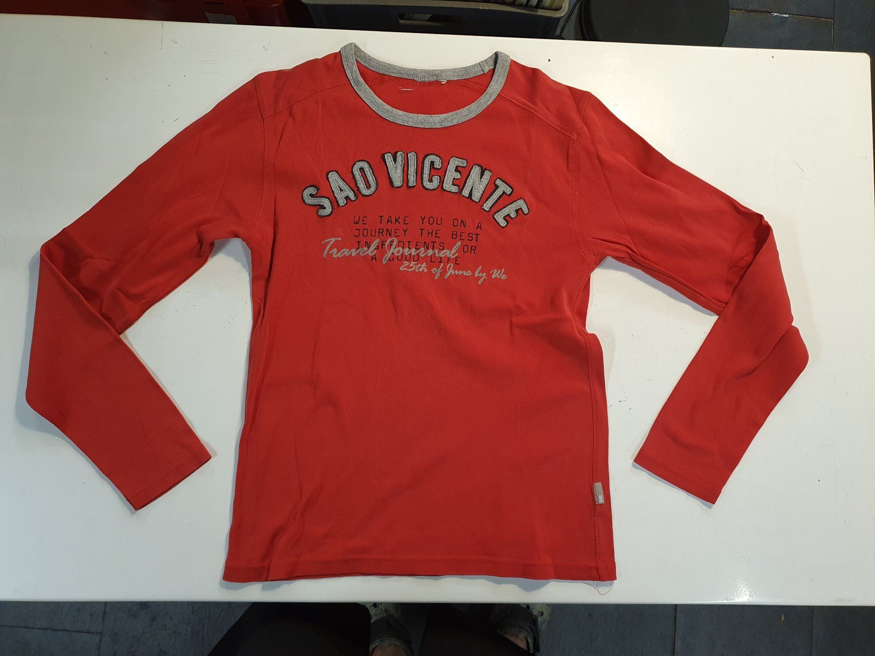 T-shirt: WE Sao Vicente Pulli rot grösse M – Usato da Zürich venduto da loosebone