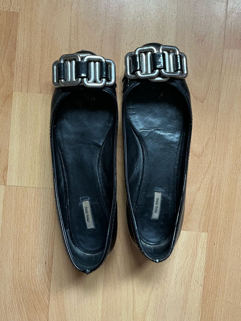 Miu Miu Damenschuhe: Miu Miu Ballet Flats, Size 37-37.5 – Gebraucht aus Basel von das_7wzs