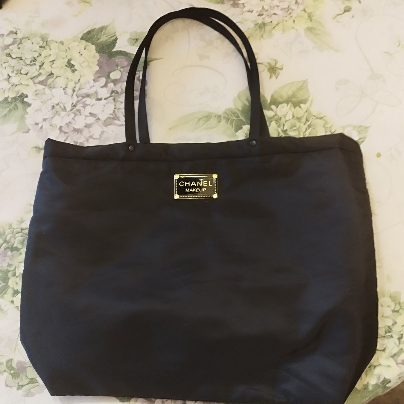 Chanel Taschen für Damen: CHANEL VIP GIFT danen NEW – Neu und originalverpackt aus Basel von pro_79rs 1