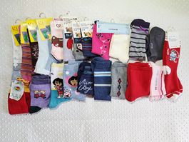 NEU! 22 Paar Socken für Mädchen Bundle Gr. 27-31