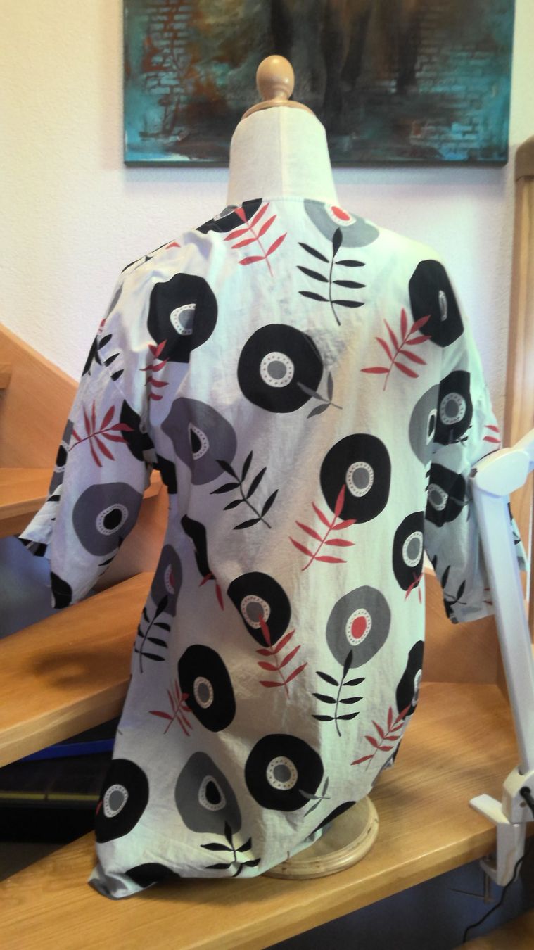 Arte internazionale: Kimono Grösse M Gudrun Sjöden – Usato da Uster venduto da Esther_Hagmann 1
