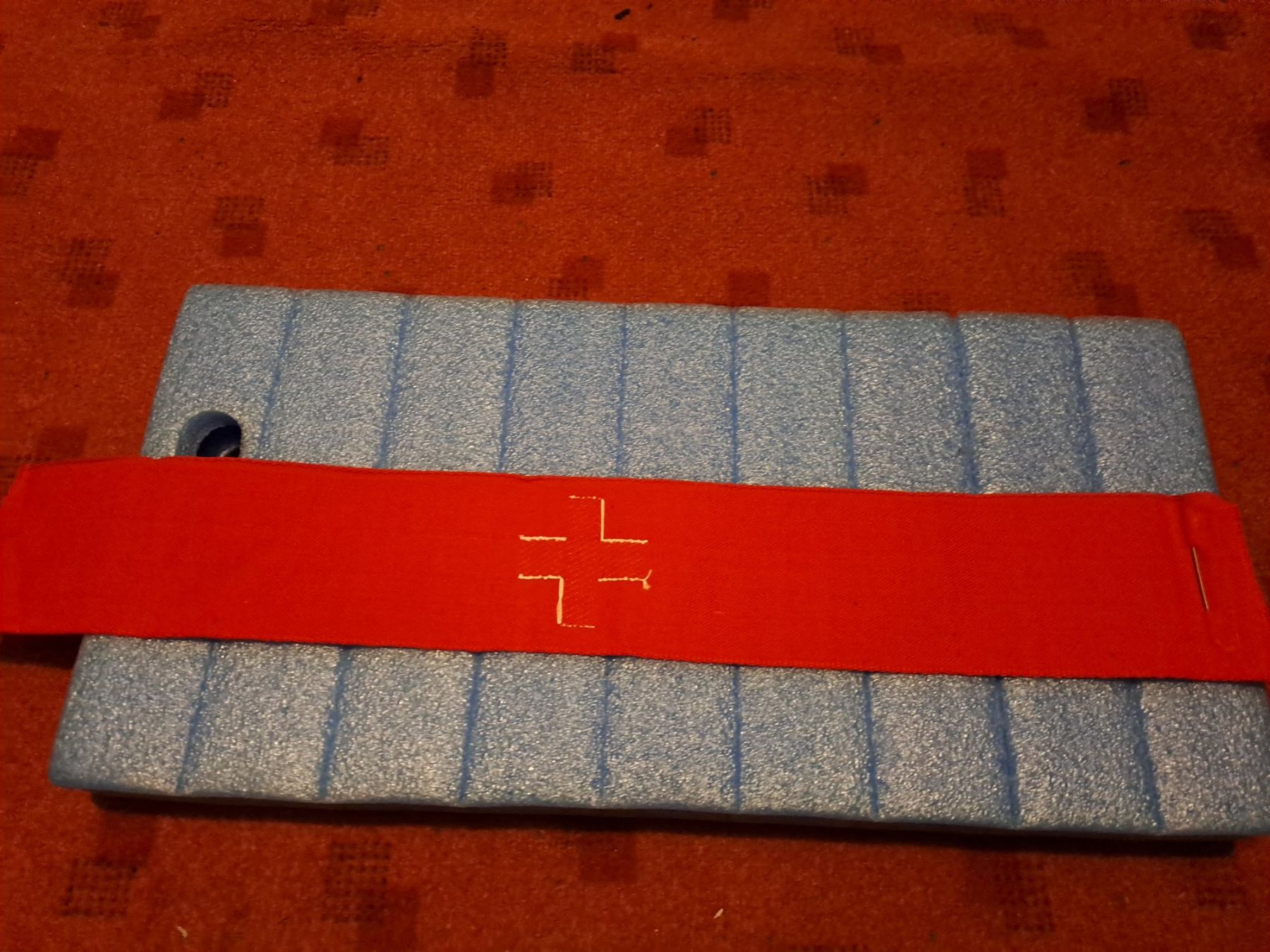 Armée suisse Uniformes: HD , Armbinde ab 1960, Neuwertig – D'occasion à St.Gallen par Infanteriewerk 1