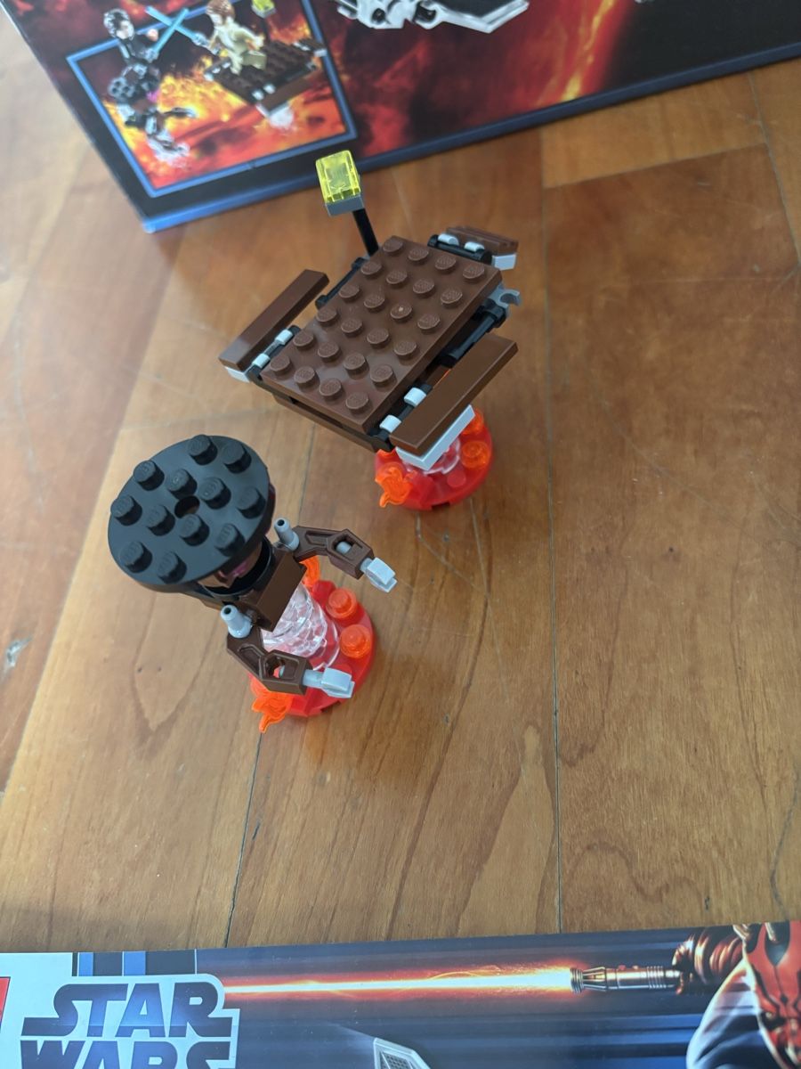 Lego Jeux de construction: Lego Star Wars 9494 Anakin's Jedi Interceptor – D'occasion à Flüh par dam_95q7 4