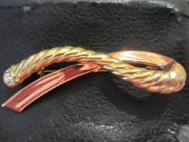 elegante Brosche mit Steinchen