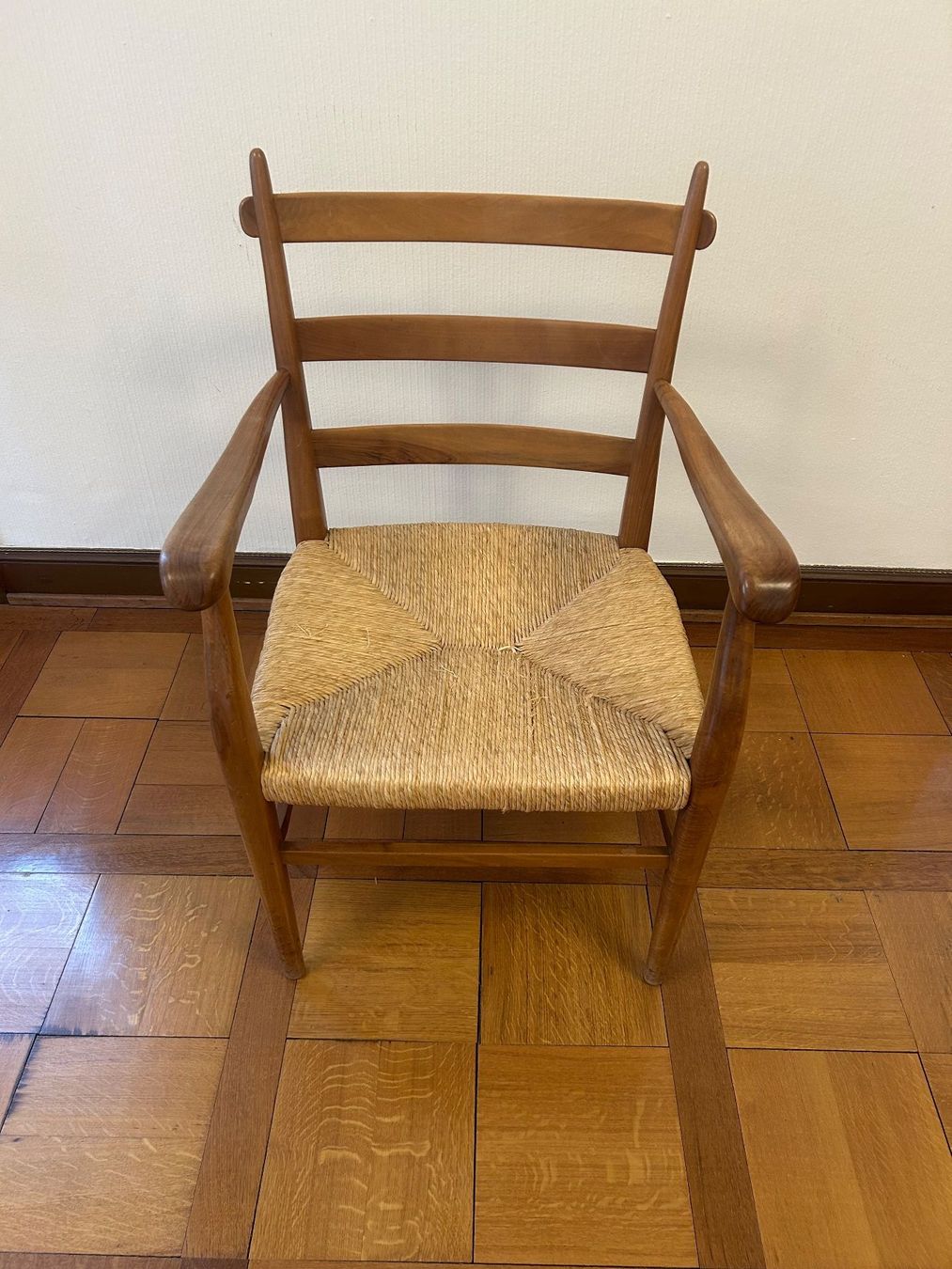 Poltrone: Tessiner Armlehnsessel Holz Strohgeflecht – Usato da Zürich venduto da Levelart