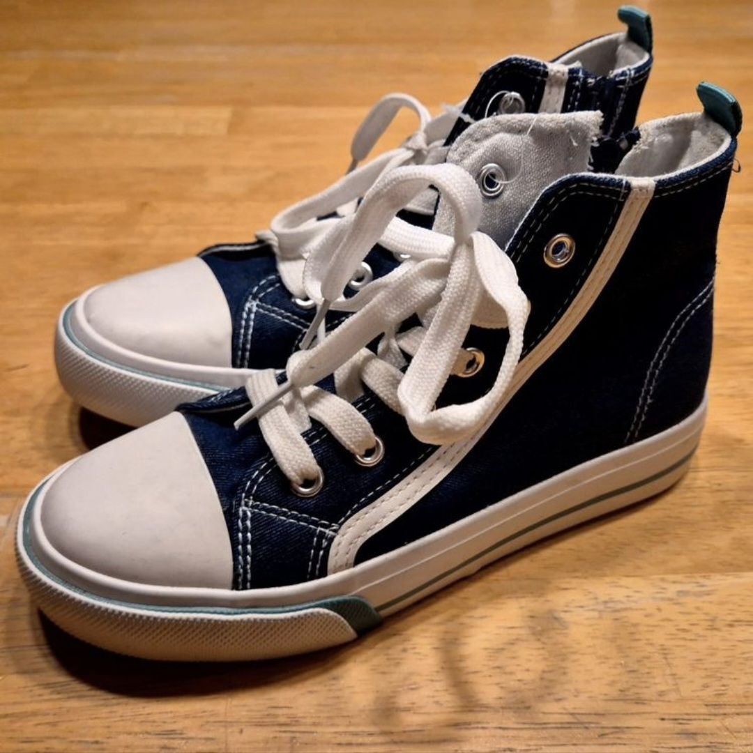 Scarpe per ragazzi: Sneakers Gr.32 | NEU !! – Nuovo (secondo la descrizione) da Gerlafingen venduto da SiM_sch 1