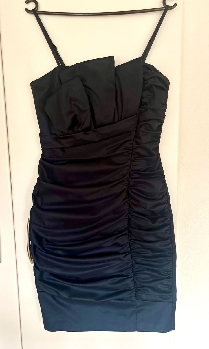 Vestiti: Luxus-Abendkleid, dunkelblau, Gr. 36 mit Raffungen – Usato da Wädenswil venduto da Iana32 1