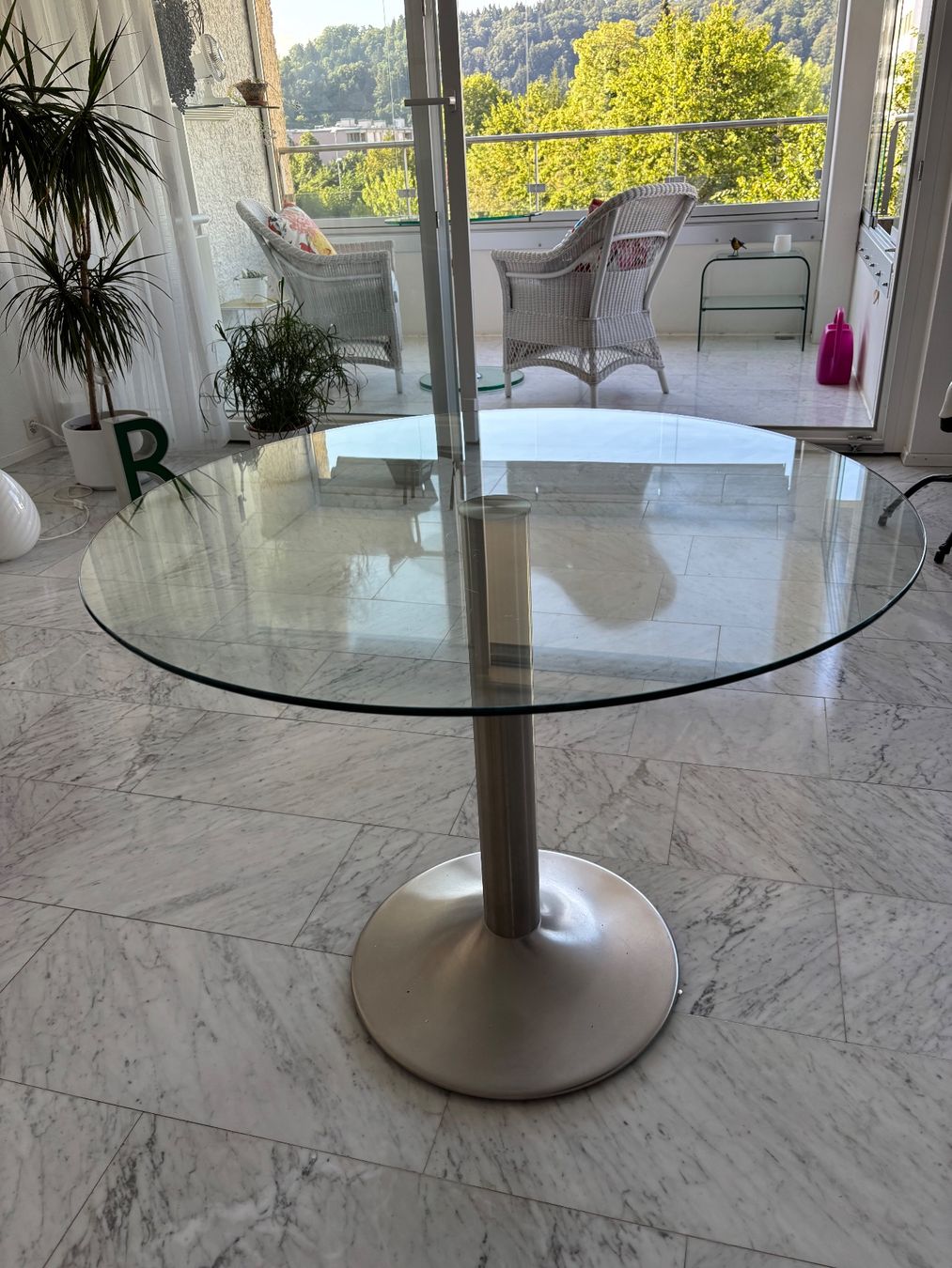 Tables: Glastisch rund 90 cm – D'occasion à Hinterkappelen par cogolin1