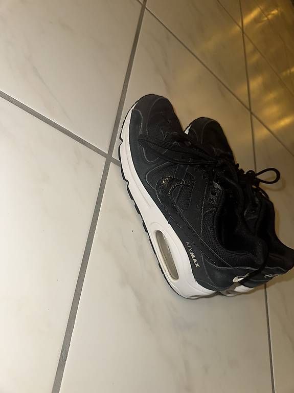Nike Scarpe da donna: Schuhe – Nuovo (secondo la descrizione) da Utzenstorf venduto da ana.hh