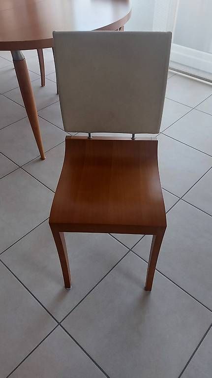 Ligne Roset Tavoli: Table et Chaises Finn Ligne Roset – Usato da Forel (Lavaux) venduto da Troots 3
