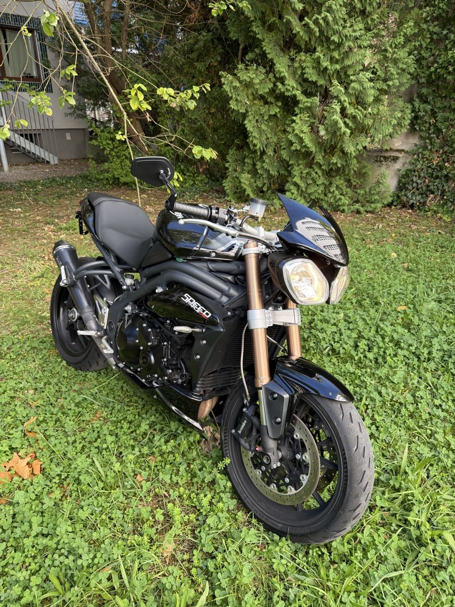 Triumph Strada: TRIUMPH SPEED TRIPLE 1050 CC – Usato da Winterthur venduto da Fabio_46 1