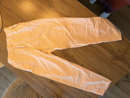 Trendige Zara Hose, Grösse M, hellrosa, neuwertig!