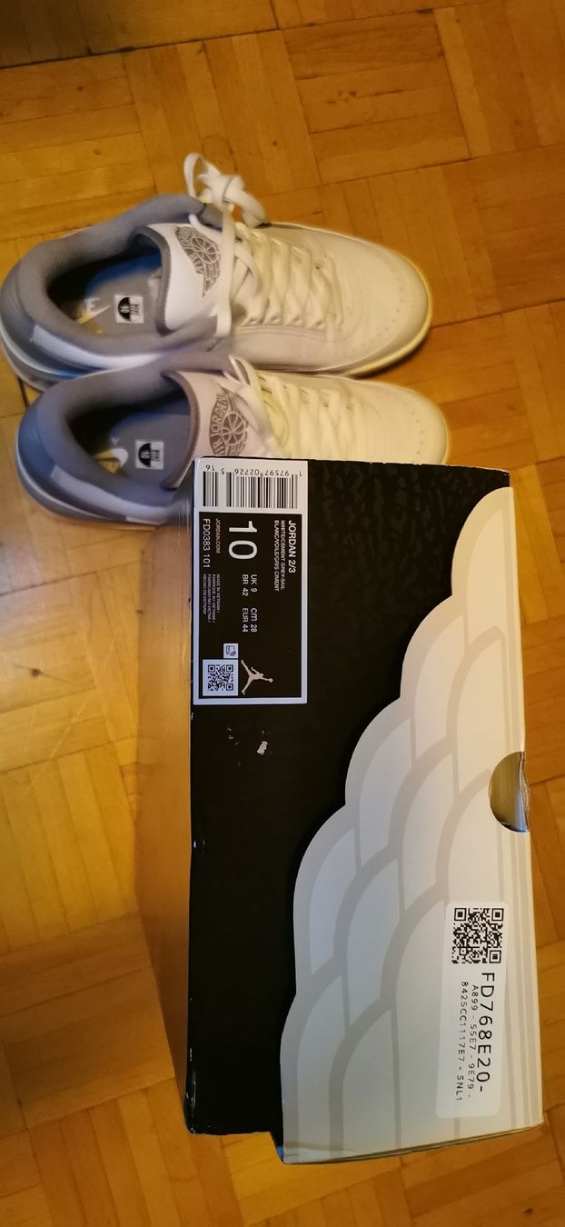 Jordan Scarpe da uomo: Air Jordan 2/3 44 – Nuovo e nell'imballaggio originale da Genève venduto da vins50 1