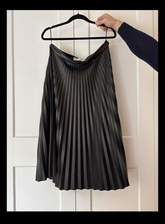 Proenza Schouler Leder Faltenrock Midi Grösse 6 schwarz