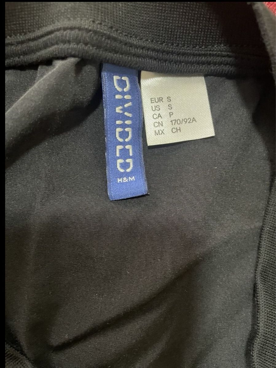 H&M Maglioni & Felpe: H&M Divided Schwarzer Pulli Gr. S Übergangsjacke – Usato da Zürich venduto da Herbion1 3