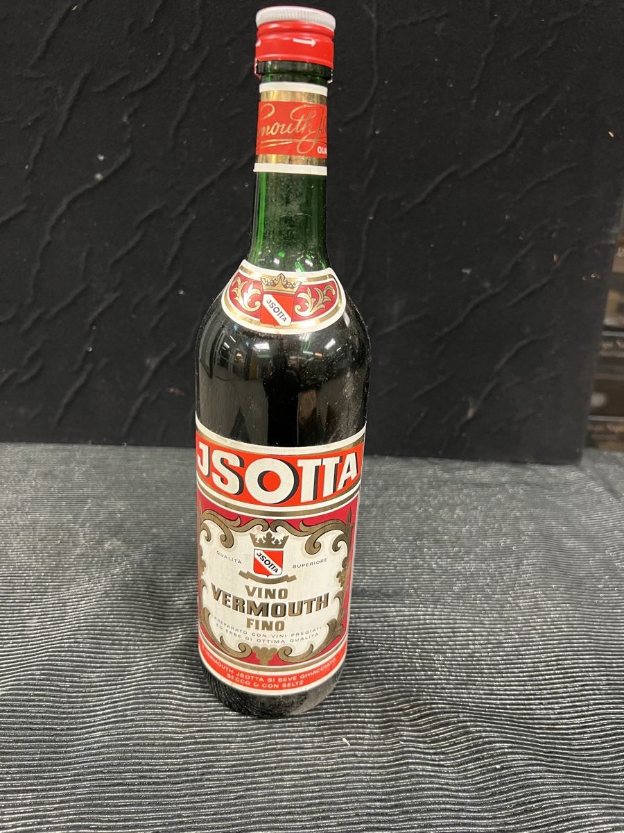 Spirituosen: ANCIENNE BOUTEILLE VERMOUTH JSOTTA – Neu (gemäss Beschreibung) aus Genève von Leboucheoreilles