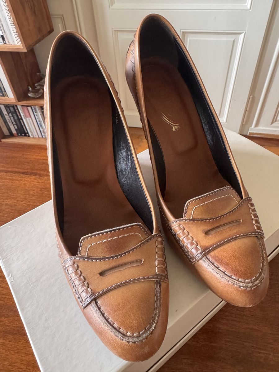 Tod'S Scarpe da donna: Tod’s leather pumps size 37 – Usato da Tannay venduto da yann1avr10 1