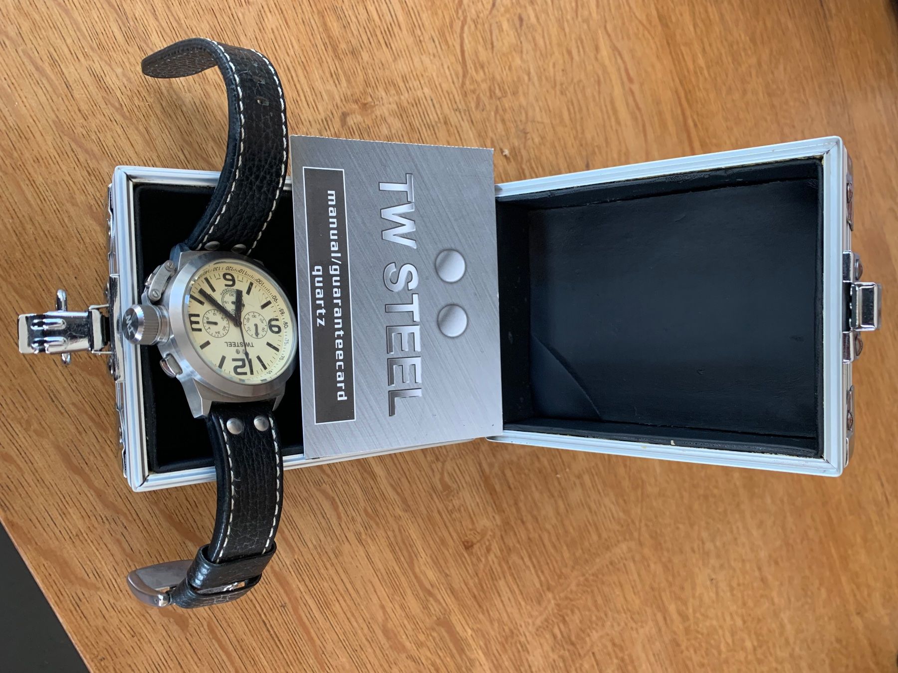 Montres: TW STEEL 3 Armbanduhr – Neuf (Voir description) à Biel-Benken BL par Hellogoodbye 1
