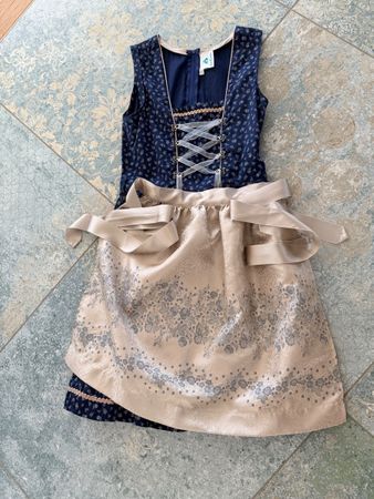 Mädchen Tracht
