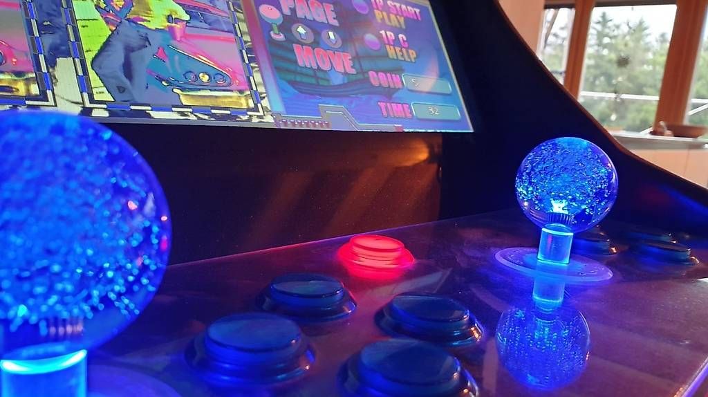 Slot Machine: Spielautomat Starcade/Arcade Edition Multigame – Usato da Grenchen venduto da Wellnesspools 4