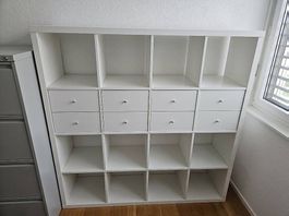 Kallax Regal inklusive Schubladen