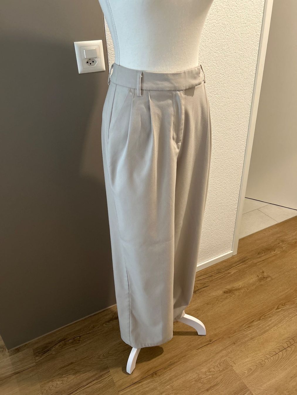 Pantaloni: Damenhose hellbeige von FB Sister Gr. XS – Usato da Brunnen venduto da Nala2929 3