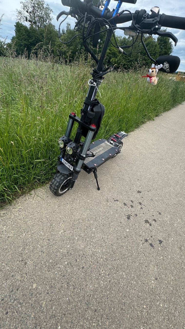Scooter: Haloknight t107 pro 6000 watt – Usato da Allschwil venduto da cec_6lv5 1