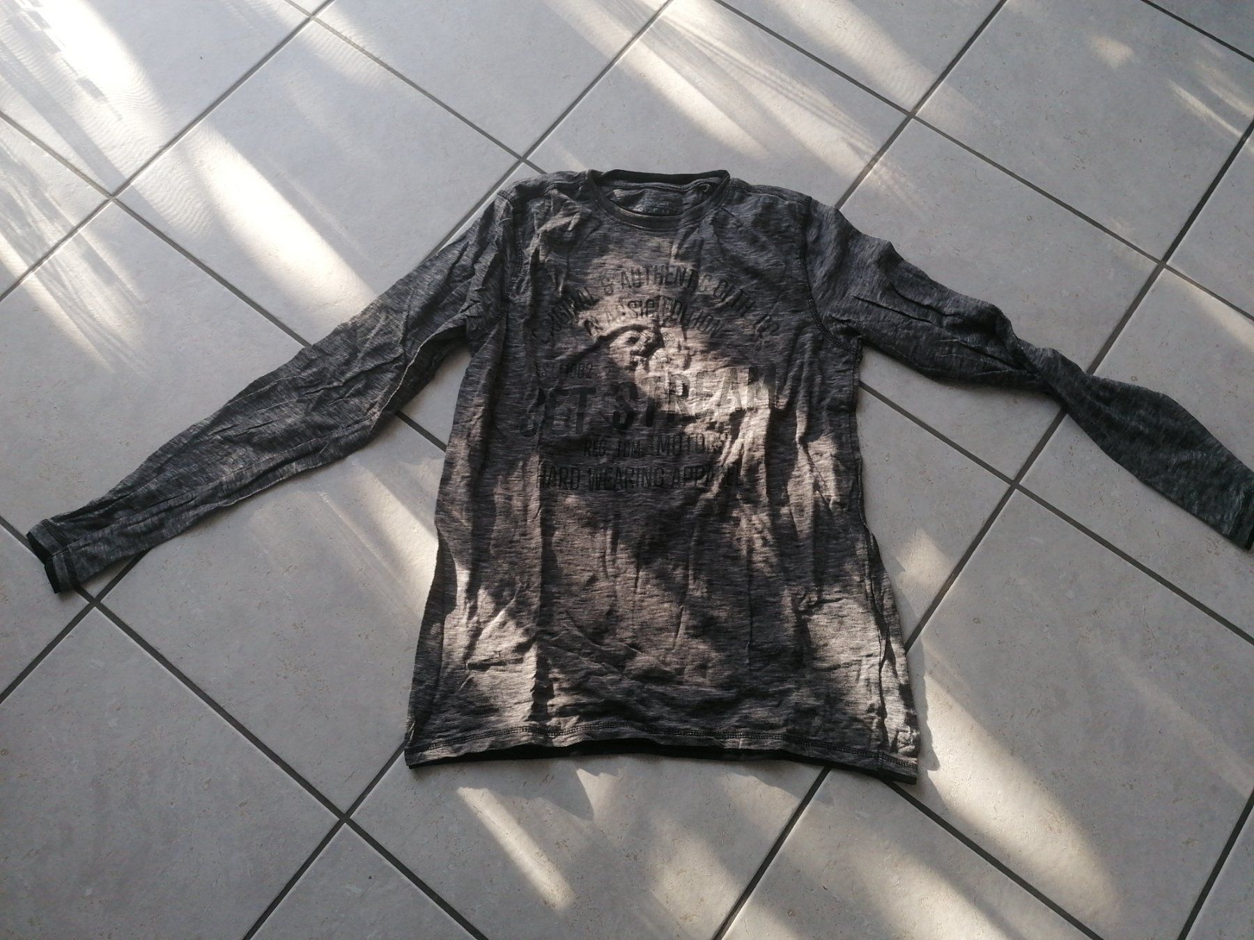 T-Shirts: Neues Langarm Shirt Gr M – Neu (gemäss Beschreibung) aus Lostorf von Luelostorf