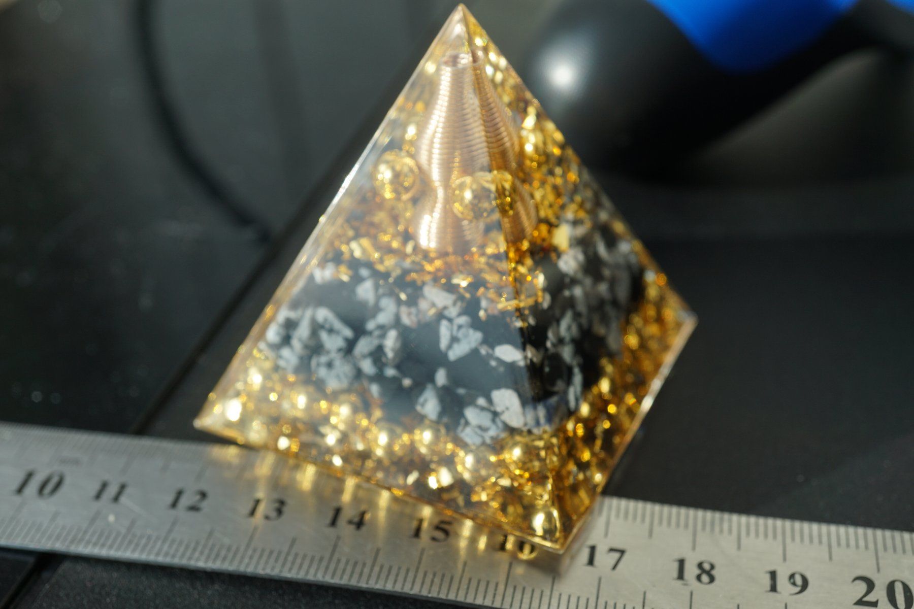 Minerali & Pietre curative: Orgonit Pyramide   Turmalin/mix  Blume Des Lebens – Nuovo e nell'imballaggio originale da Eschenbach SG venduto da craniums 6