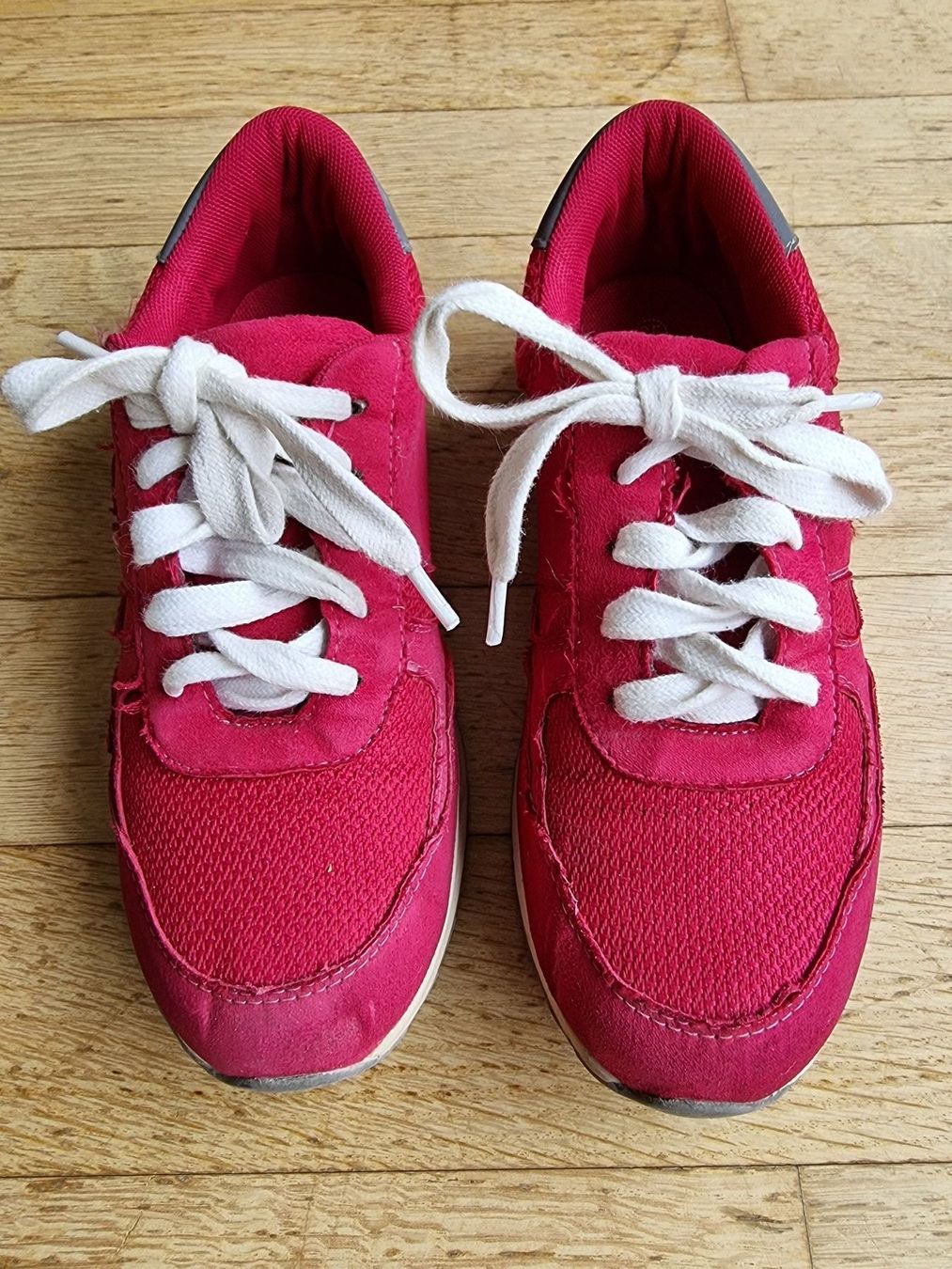 Scarpe per ragazzi: Schuhe rot Gr. 35 – Usato da Buchrain venduto da Xaro01