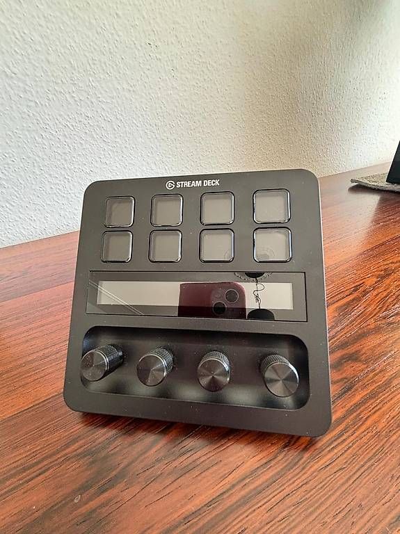 Claviers: Elgato Streamdeck +  – D'occasion à Bern par blumenpeterchen 2