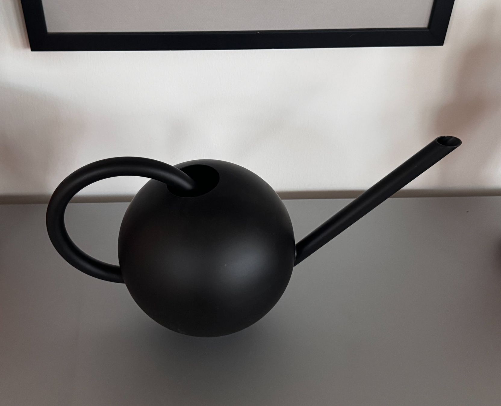 Bewässern & Giessen: Ferm Living - Orb watering can Black – Gebraucht aus Zürich von ser_lg25 6